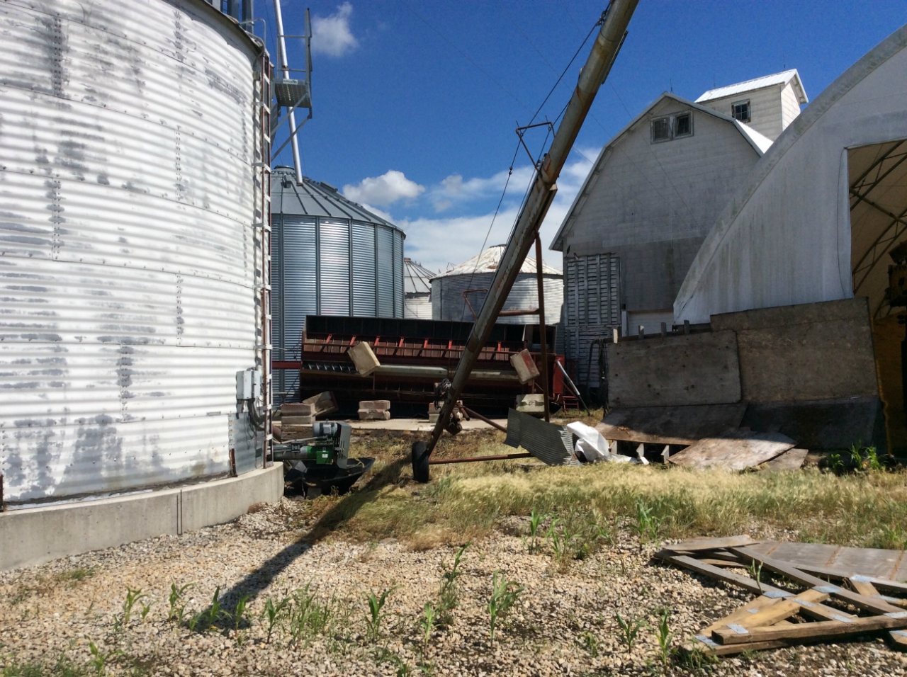 Corn dryer down 5 miles northwest of Ottawa