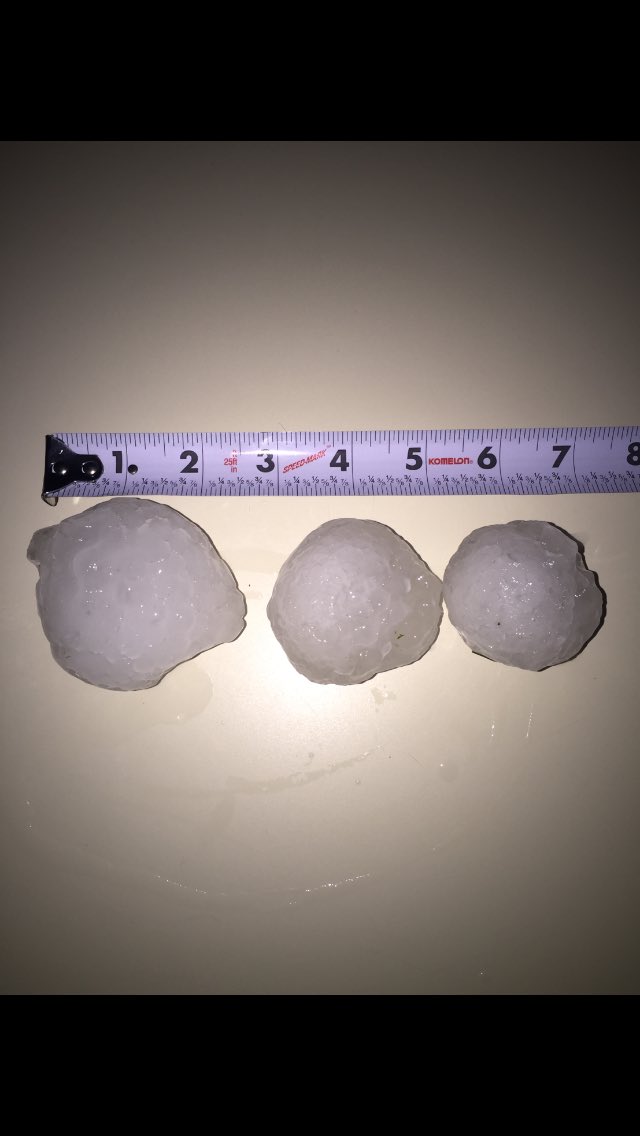 2.5" hail in Ottawa - Darrin Devine
